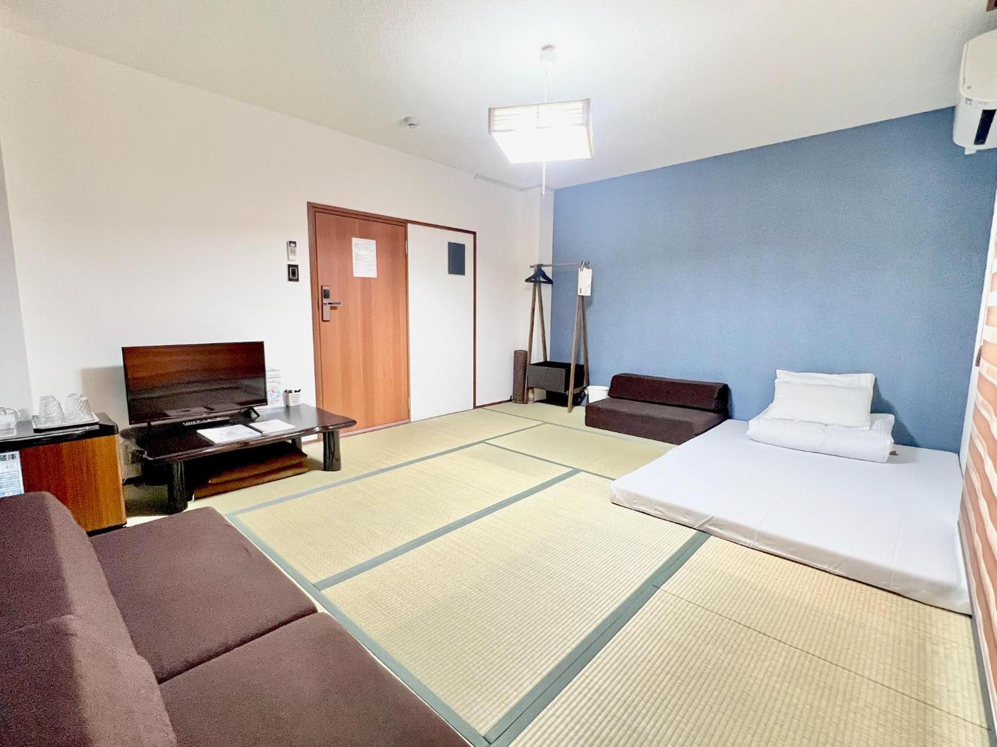 Apartment Kansai Guesthouse: Convenient Tsuruhashi Near Namba And Universal